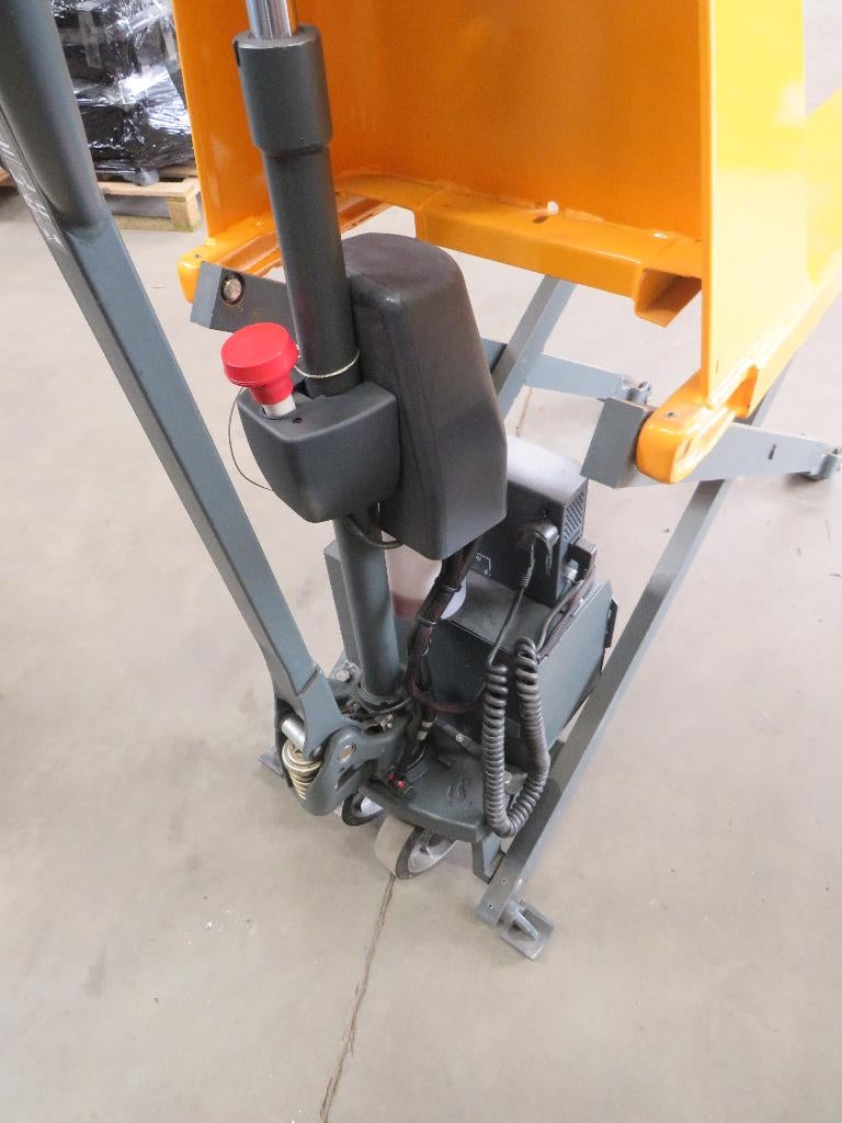 Foto 5 van jungheinrich palletwagen hoogheffer schaarhefwagen elektrisc