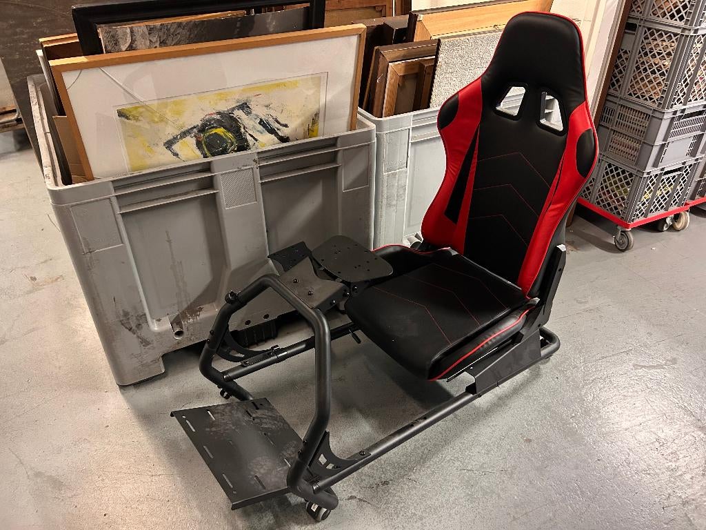 Mooie gaming stoel in frame voor Flight of Racing Simulators, Ophalen, Gaming bureaustoel, Zo goed als nieuw, Zwart