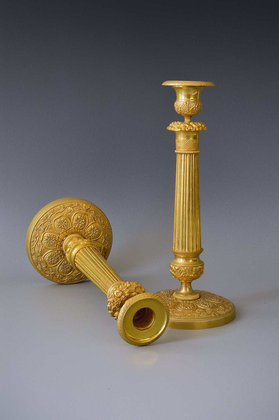 Antieke, vergulde Empire kandelaars, Antiek en Kunst, Ophalen, Koper of Brons