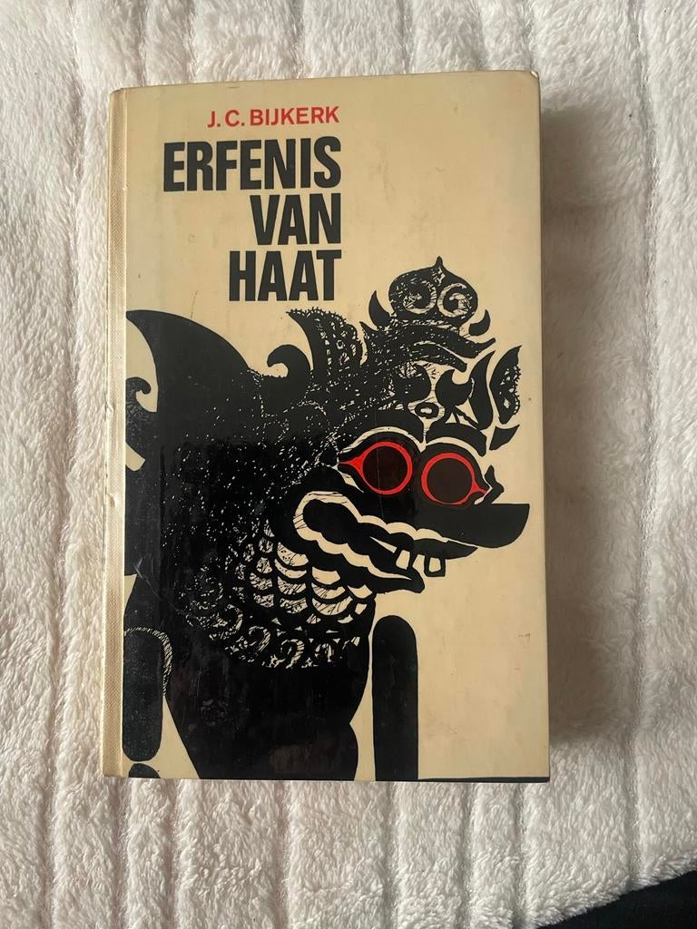 Erfenis van Haat - J.C. Bijkerk (Boek), Ophalen of Verzenden, Gelezen, Nederland
