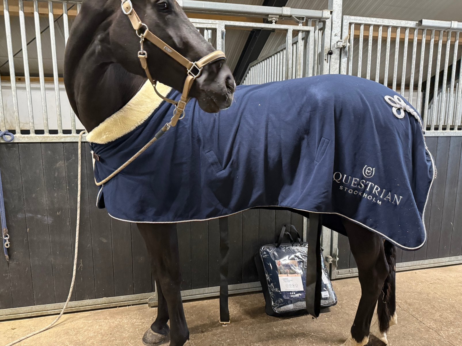 Equestrian stockholm fleecedeken zgan maat 155, Dieren en Toebehoren, Ophalen of Verzenden, Zo goed als nieuw