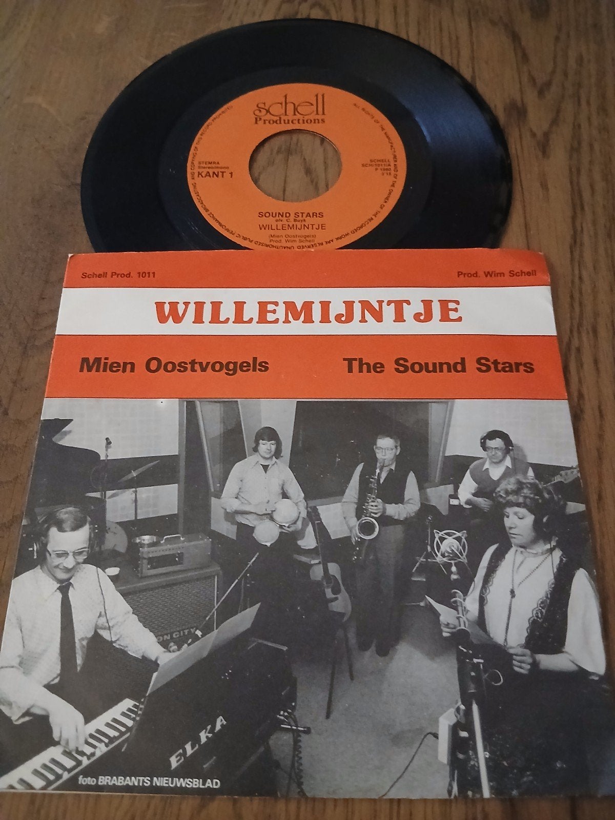 VINYL SINGLE  MIEN OOSTVOGELS / THE SOUNDS STARS 1980, Overige formaten, 1980 - 1989, Ophalen of Verzenden, Zo goed als nieuw