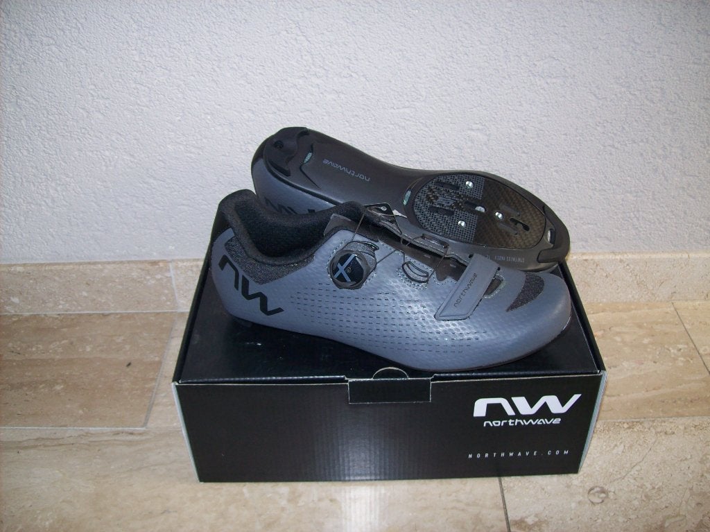 Nieuwe Northwave Storm Carbon 2 race schoenen 43, Fietsen en Brommers, Fietsaccessoires | Fietskleding, Schoenen, Nieuw, Ophalen of Verzenden
