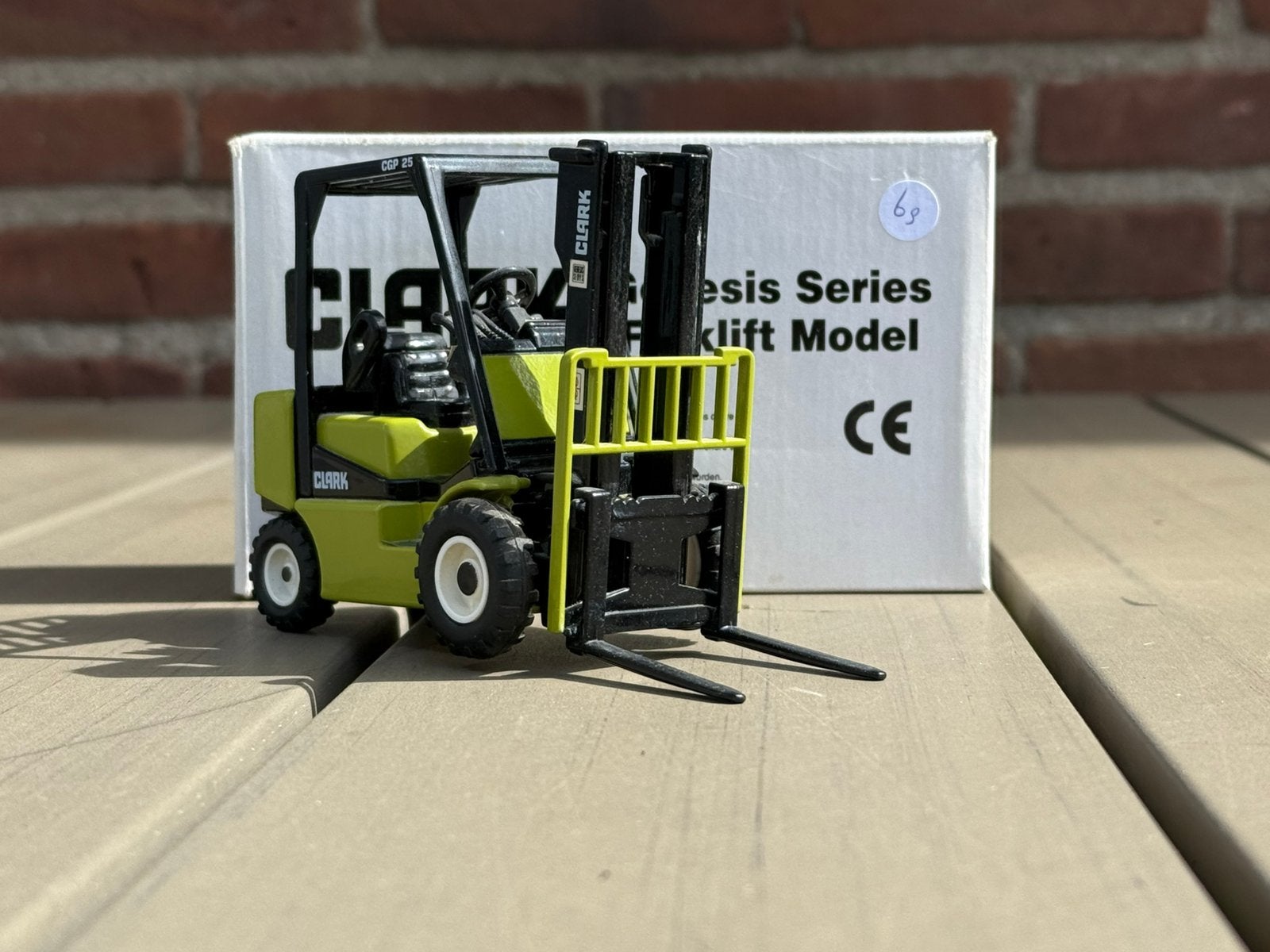 Clark - Genesis CDP 25 Forklift - *1:25 Scale*, Ophalen of Verzenden, Zo goed als nieuw, Bus of Vrachtwagen
