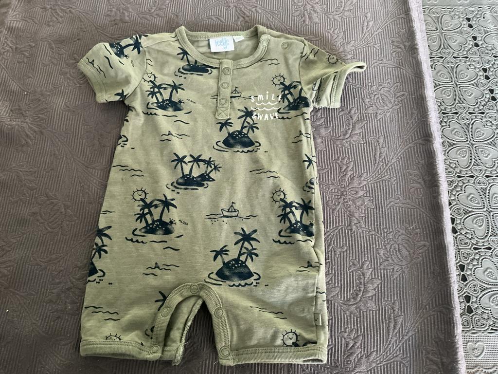 Rompertje zomerpakje, Kinderen en Baby's, Babykleding | Maat 62, Ophalen of Verzenden, Zo goed als nieuw, Jongetje, Pakje