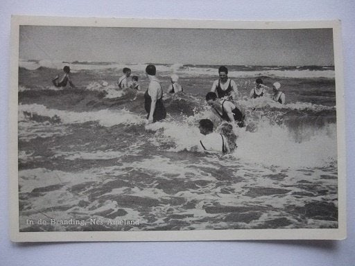P282 Nes Ameland - In de Branding - 1950, Verzenden, 1940 tot 1960, Gelopen, Waddeneilanden