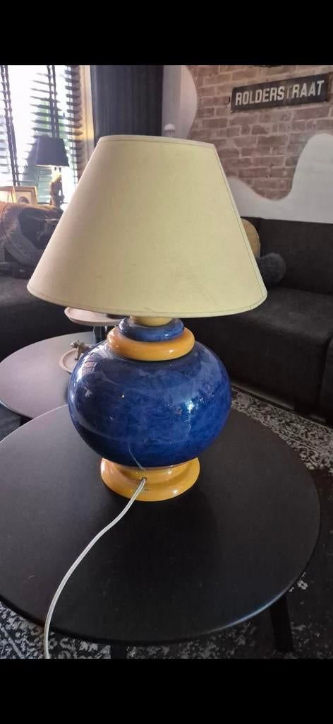 Nette Kostka lamp - Blauw met geel accent, Huis en Inrichting, Ophalen of Verzenden, Gebruikt, Klassiek, Kleurrijk