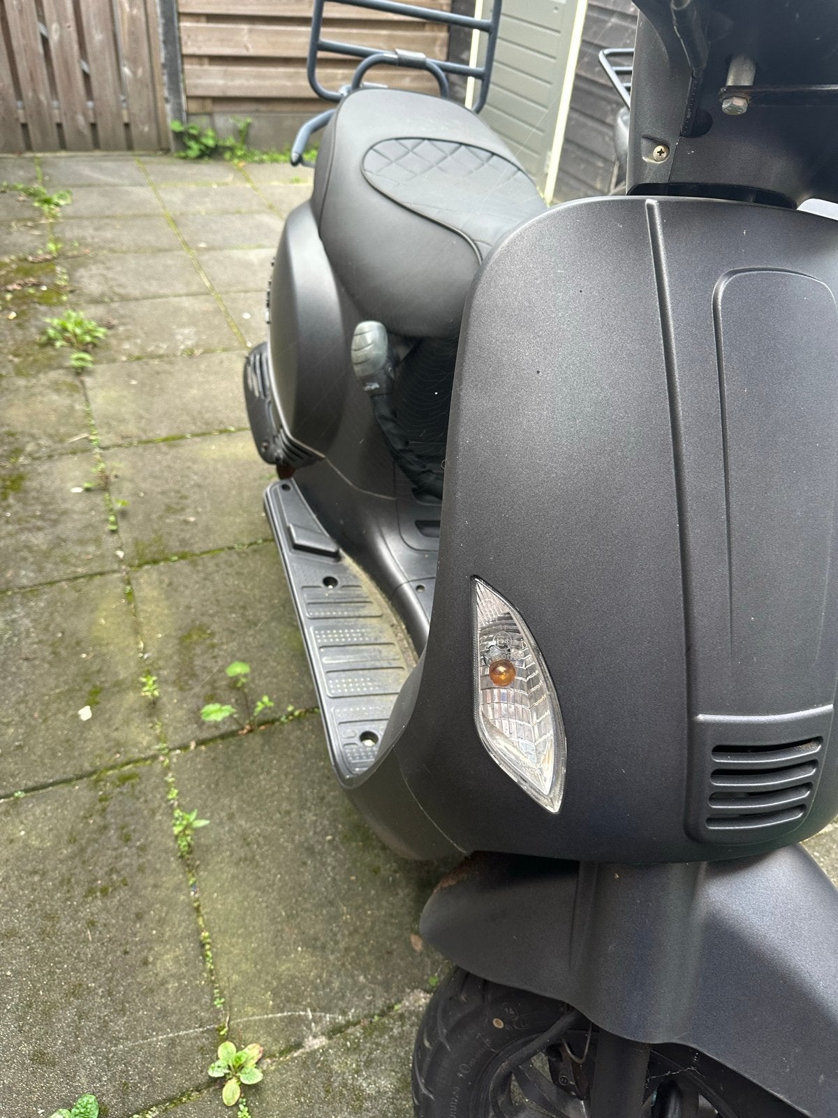 Santini Capri Scooter - Mat Zwart zsm weg, Ophalen, Gebruikt, Maximaal 45 km/u