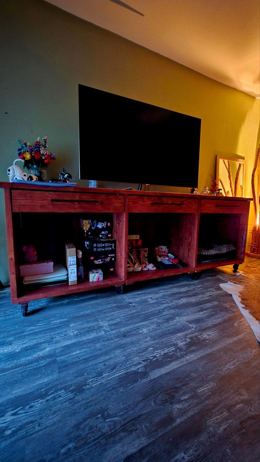 Houten Kast / TV-meubel met opbergruimte, Ophalen, Gebruikt, Overige houtsoorten, Modern, functioneel, huiselijk