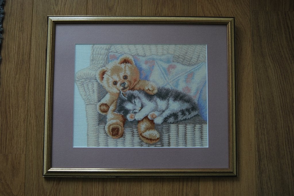 Handgeborduurd schilderijtje. Leuk voor de babykamer., Ophalen of Verzenden, Zo goed als nieuw, Minder dan 50 cm, Schilderij