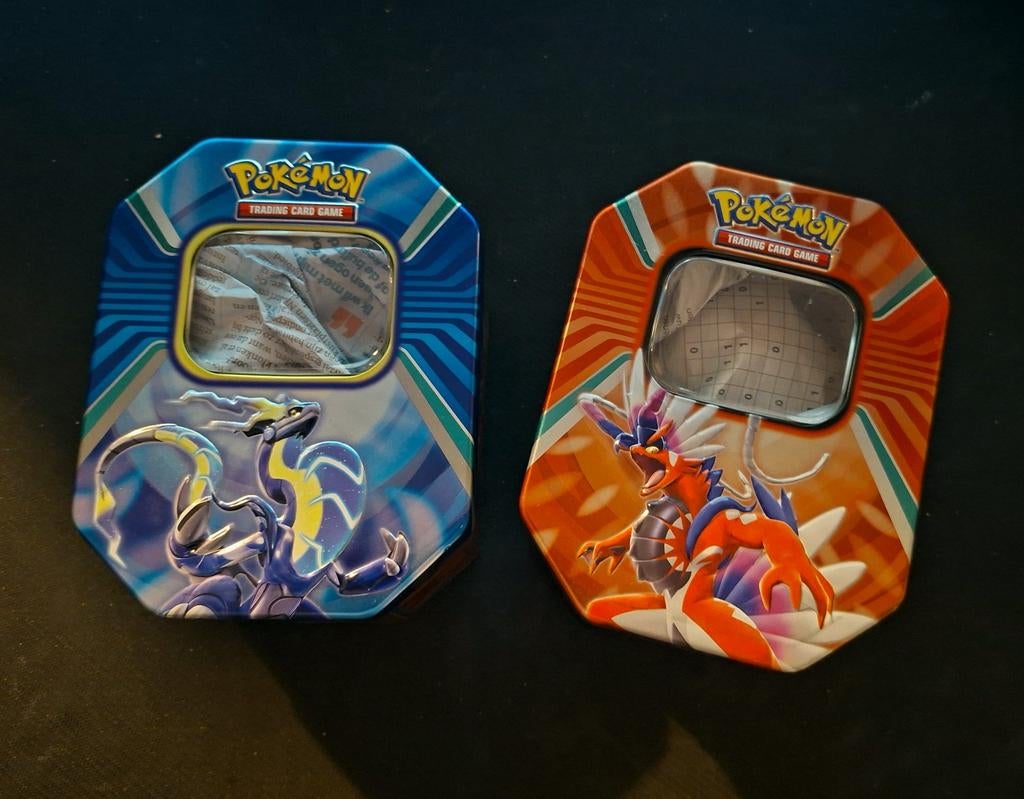 Pokemon Speelset/Mystery Tin - 5 Mystery EX kaarten, Ophalen of Verzenden, Nieuw, Speeldeck