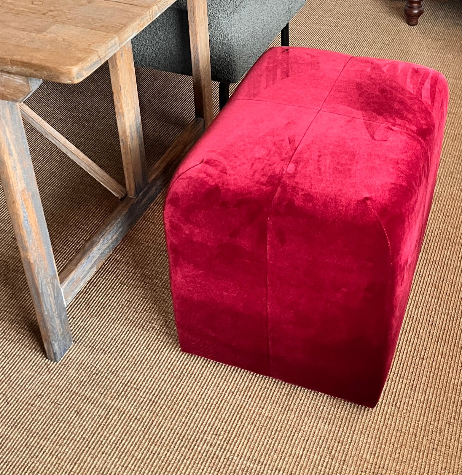 Zacht fluwelen poef / hocker stoel 60x45x50 hoog loods 5., Ophalen, Nieuw, Rechthoekig