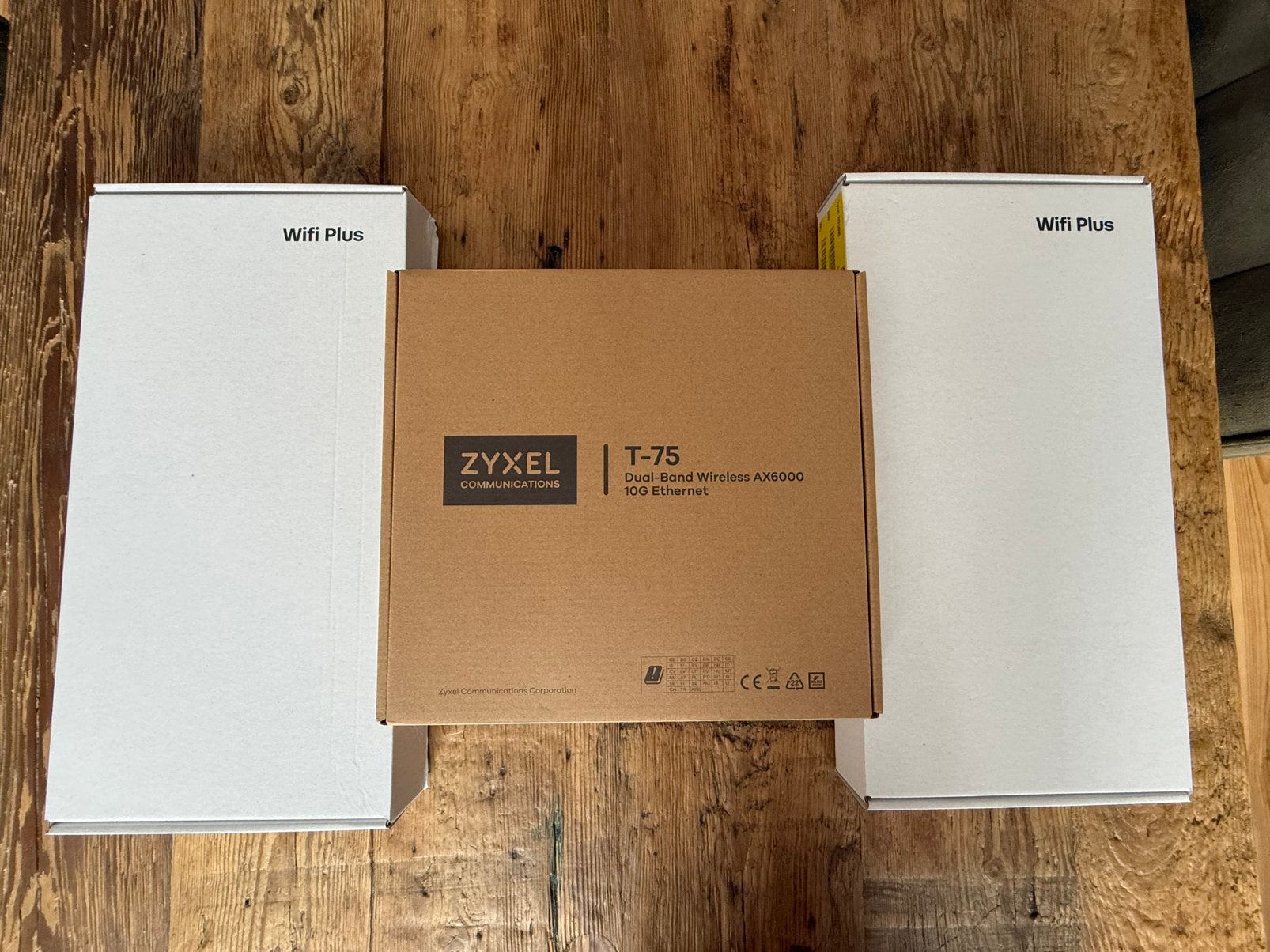 Zyxel T75 10G ethernet Wifi 6 modem plus 2 WiFi versterkers, Computers en Software, Routers en Modems, Ophalen of Verzenden, Nieuw