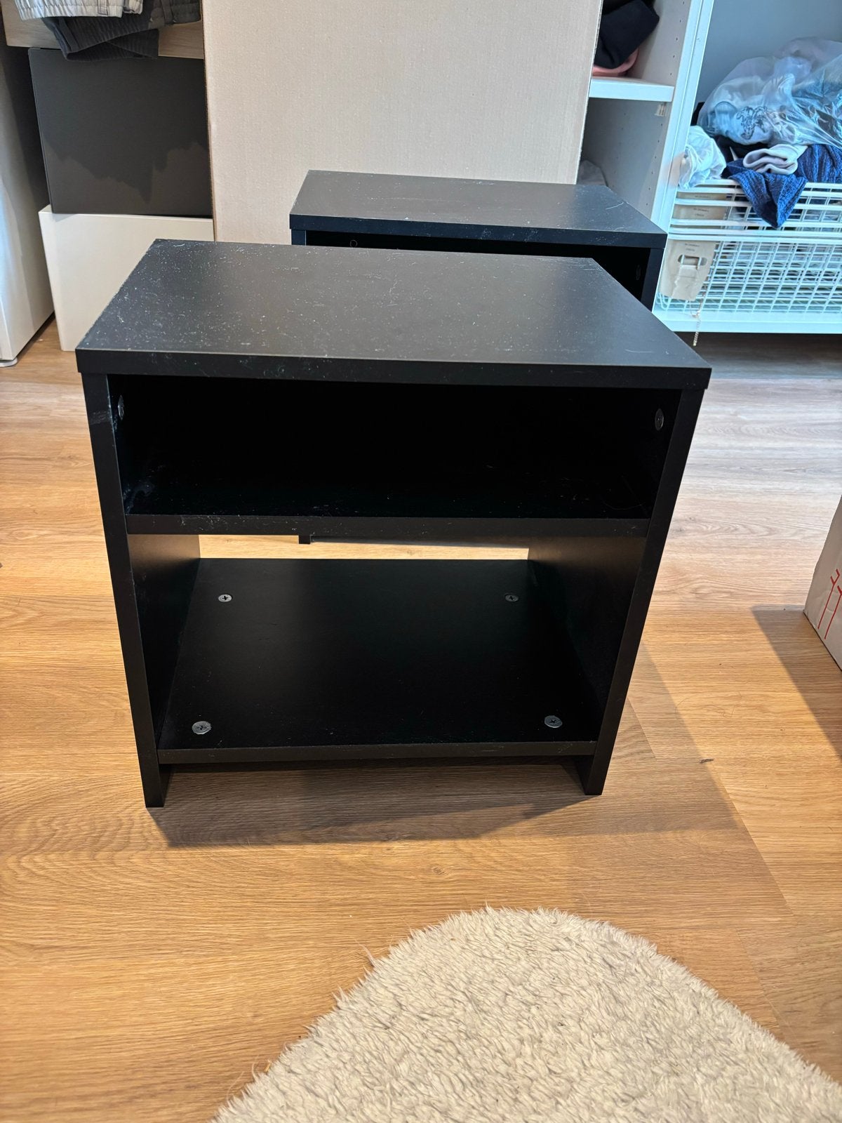 2 zwarte nachtkastjes - 40x40,5x30 cm, Ophalen, Gebruikt, Minder dan 45 cm, Minder dan 55 cm