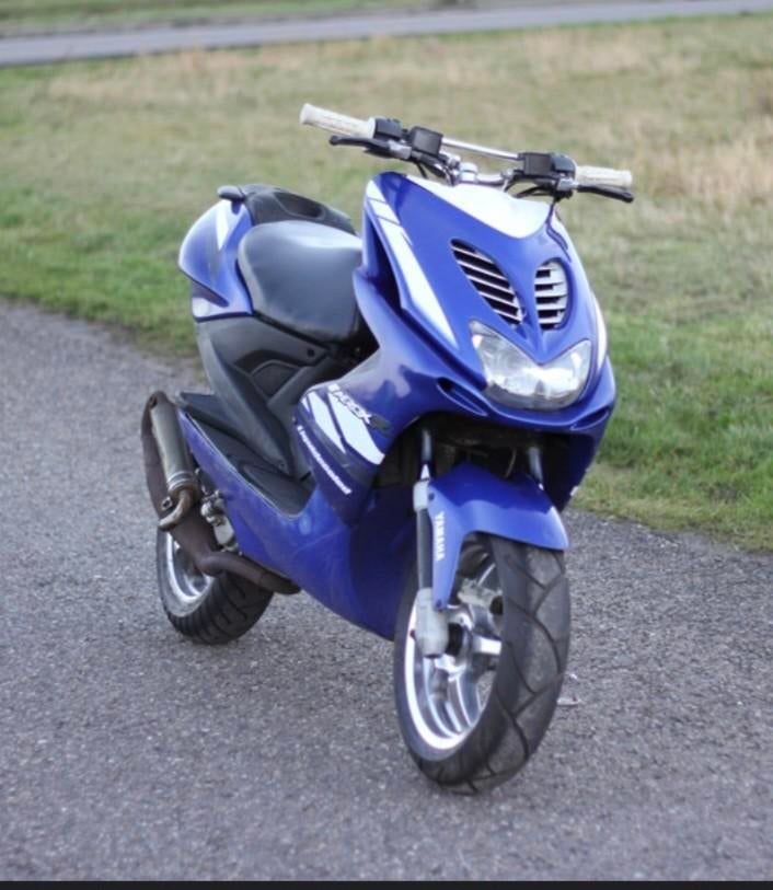 Gezocht: Yamaha Aerox, Fietsen en Brommers, Scooters | Yamaha, Ophalen of Verzenden, Gebruikt, Tweetakt, Aerox