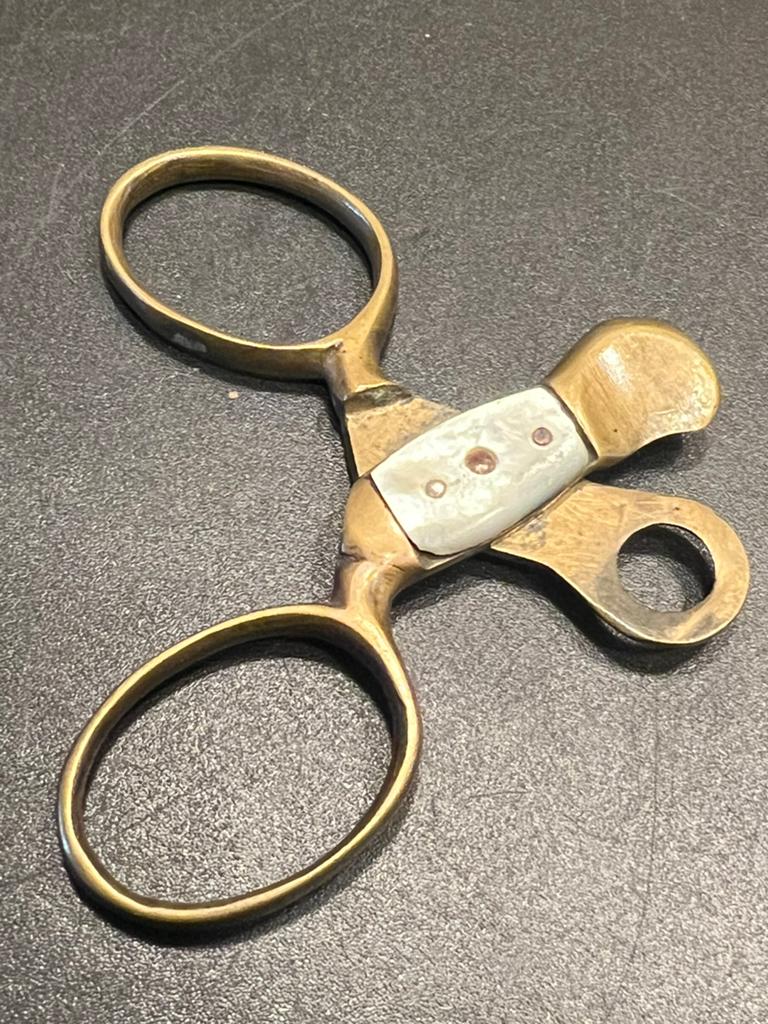 Antieke 19e begin ‘20e Duitse koperen sigarenknipper., Ophalen of Verzenden