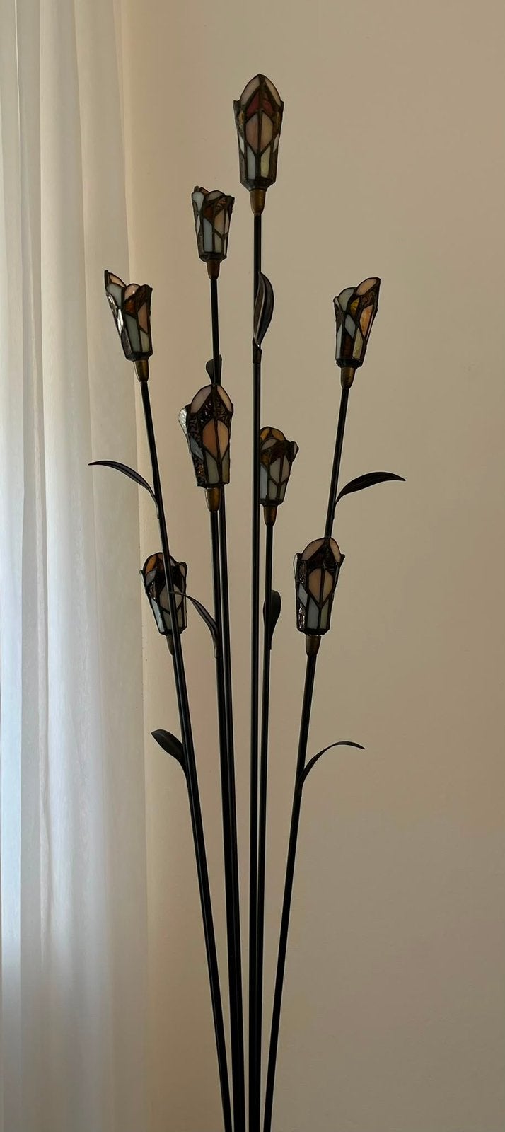 Mooie Tiffany lamp met bloem kelkjes, Ophalen, Glas, G12, Zo goed als nieuw