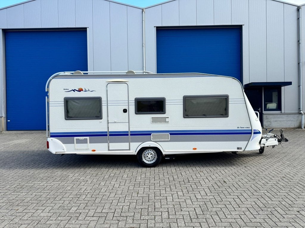 Hobby deluxe easy 495 UK (stapelbed, mover, voortent, fiets), Omvormbare zithoek, Rondzit, Hobby, Particulier