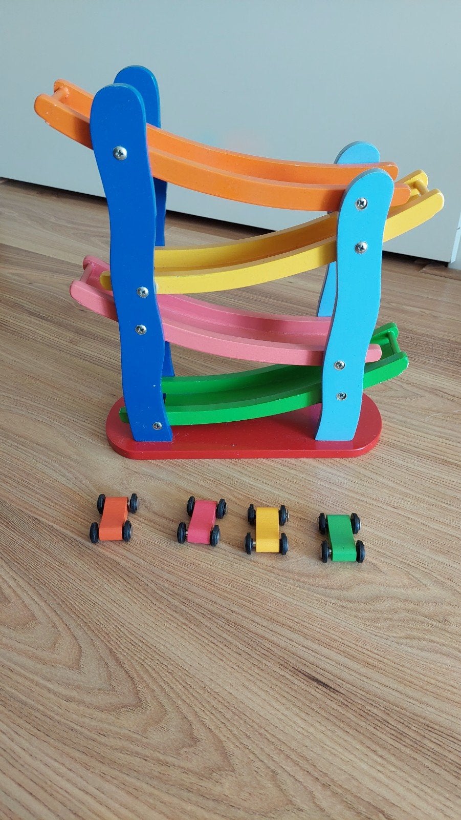 Houten autobaan met 4 autootjes, Ophalen, Gebruikt