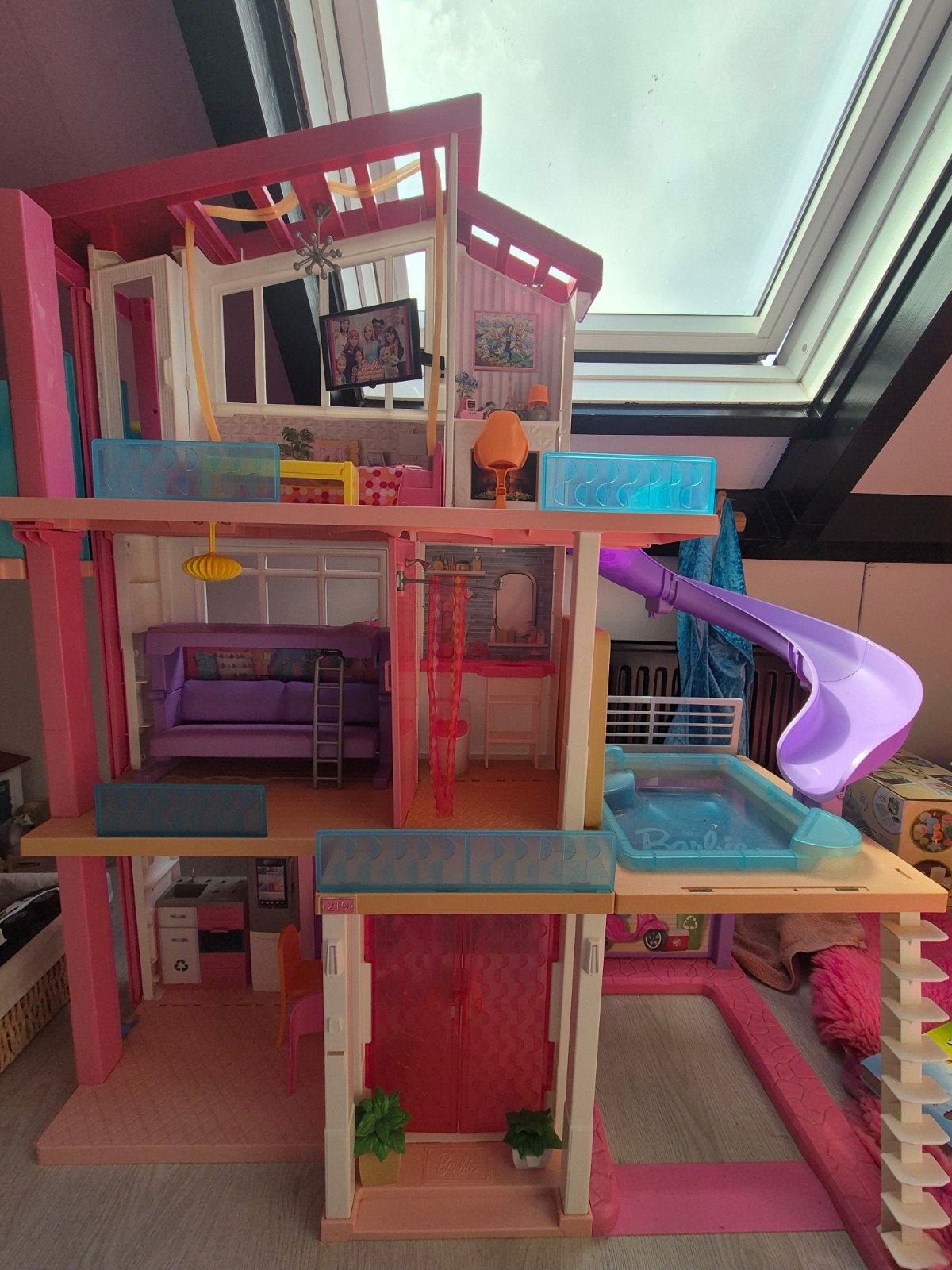 Barbie Droomhuis met zwembad en glijbaan, Ophalen, Gebruikt, Poppenhuis