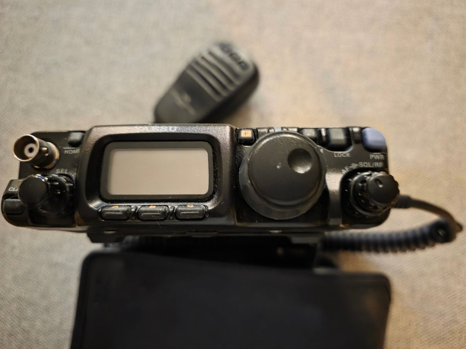Yaesu FT-817 met doorlopende frequentie, Verzenden, Gebruikt, Zender en Ontvanger
