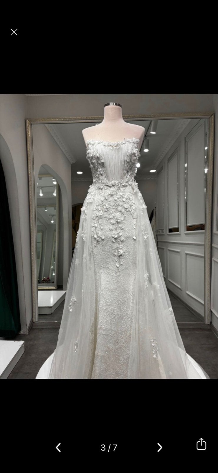 Adembenemende Strapless Trouwjurk met 3D Bloemen & Tule, Ophalen of Verzenden, Zo goed als nieuw, Wit, Trouwjurk