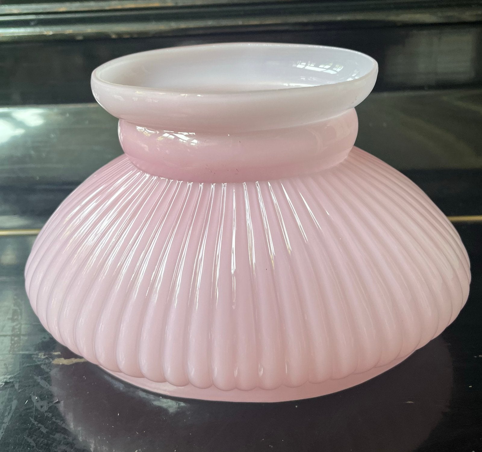 Zeldzame ovale lichtroze olielamp kap met ribbelpatroon, Ophalen
