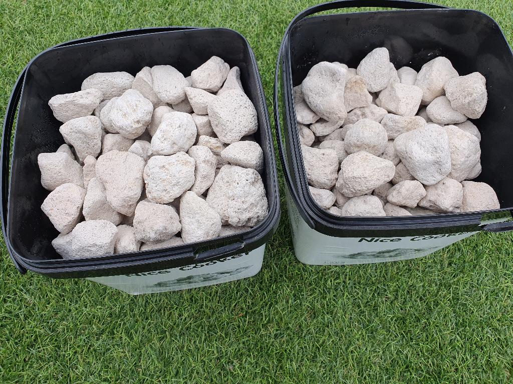 lavastenen voor barbecue, Ophalen, Zo goed als nieuw
