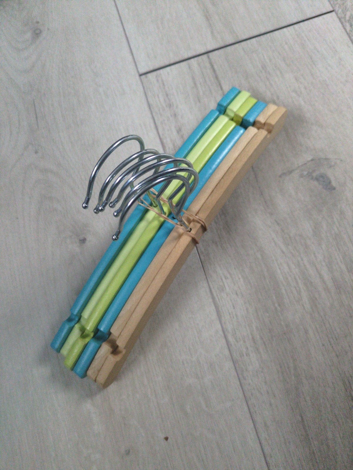 6x Houten kledinghangers voor baby/kind, Ophalen of Verzenden, Gebruikt