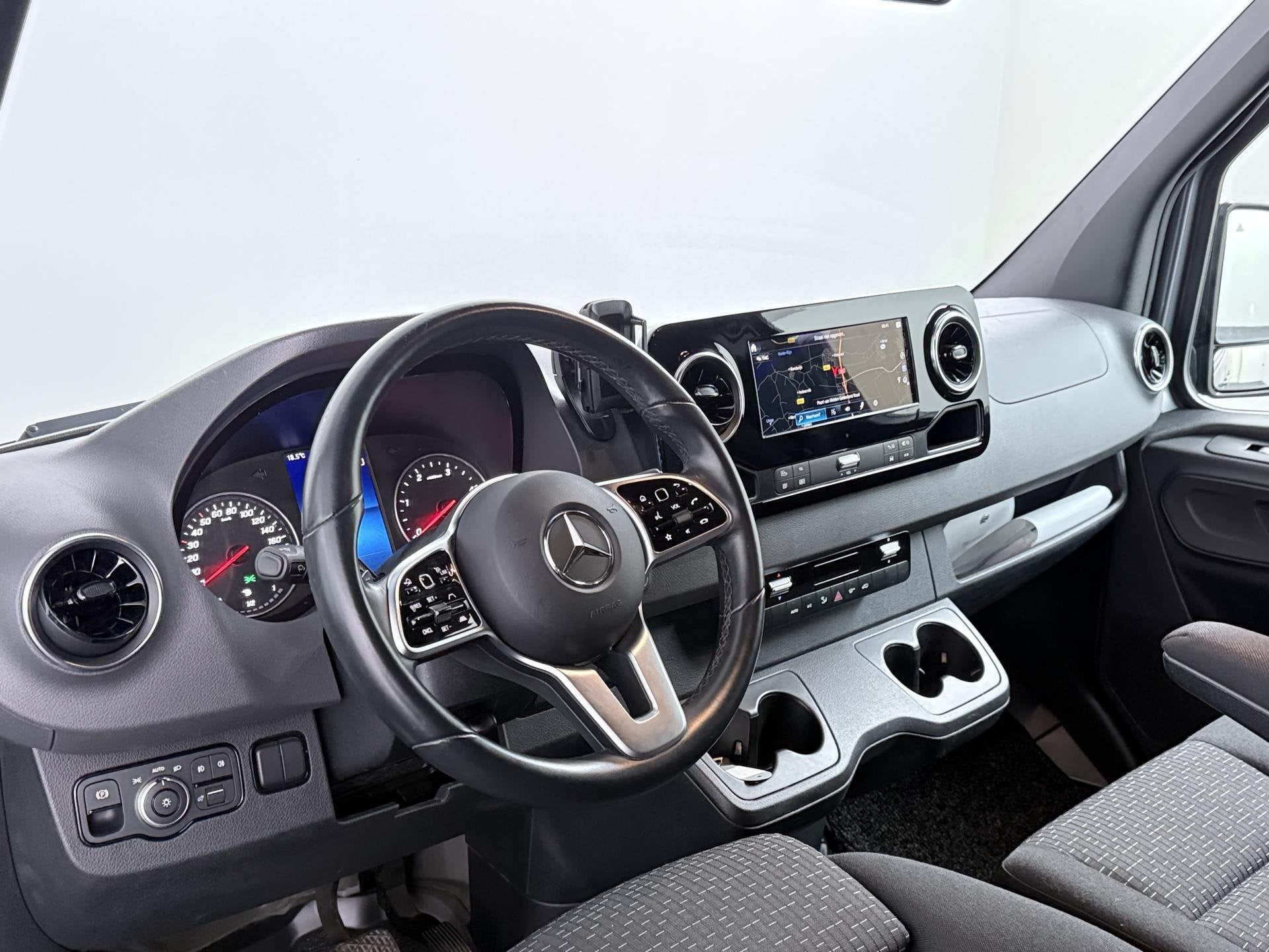 Mercedes-Benz Sprinter 319 1.9 CDI L2H1 RWD | Distronic/ ACC, Automaat, Gebruikt, Euro 6, 2000 kg