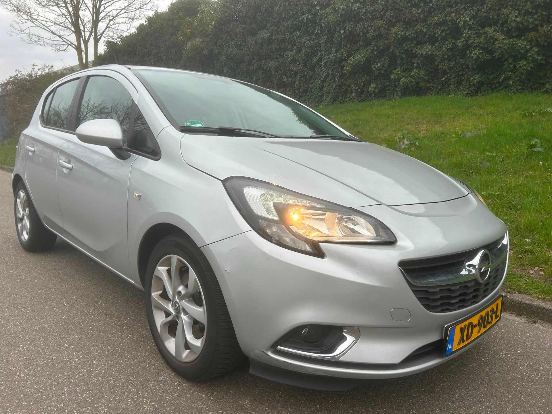 Opel Corsa 1.3 CDTI Color Edition - Airco - Trekhaak - PDC, Voorwielaandrijving, Gebruikt, Euro 6, 1125 kg