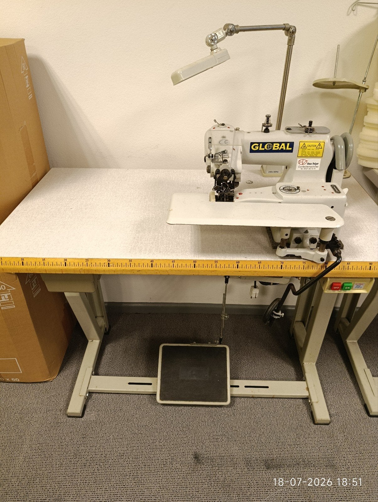 industriële blindzoom machine Global - zo goed bijna nieuw, Industrieel, Ophalen, Overige merken, Naaimachine