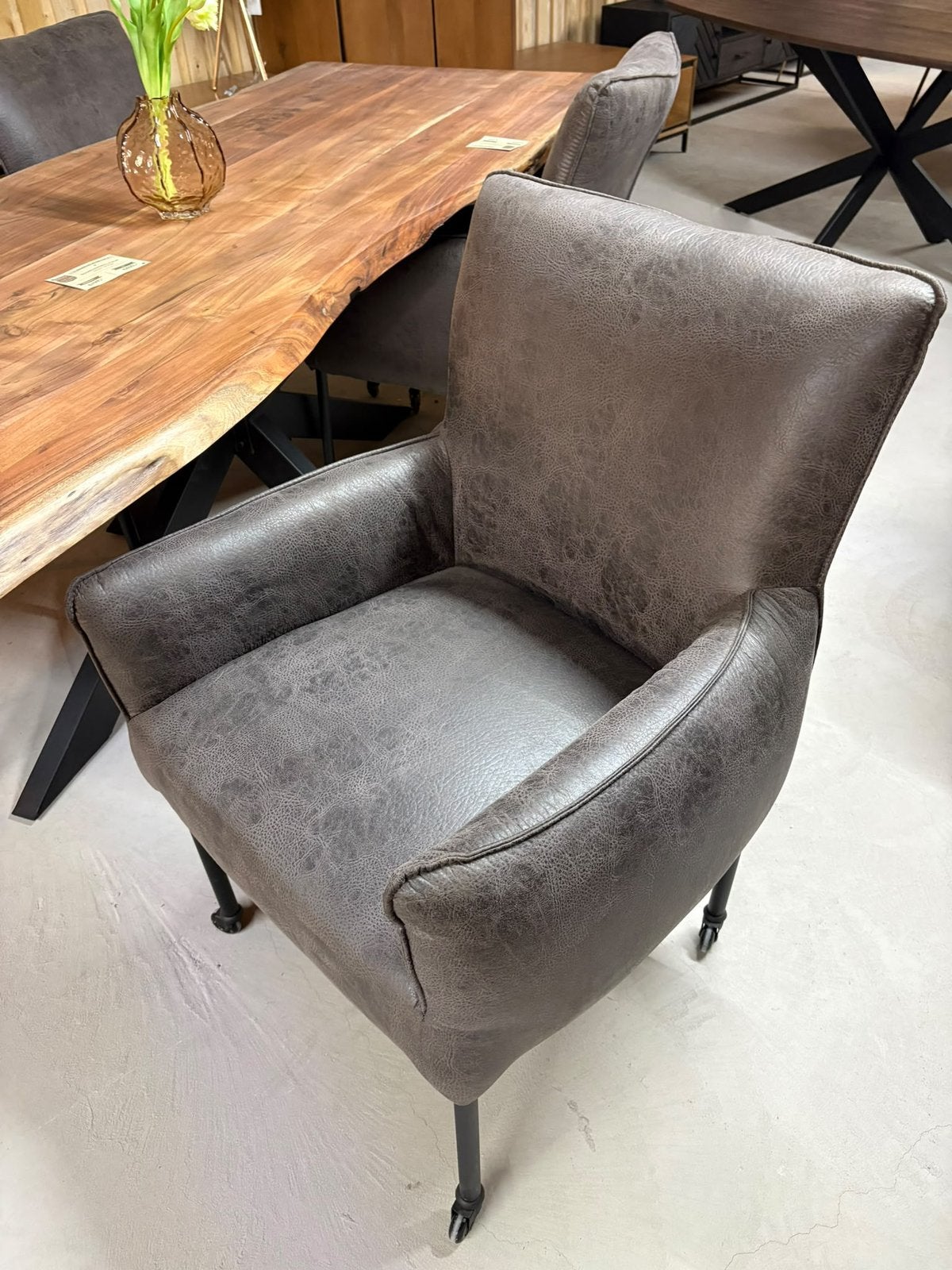 Stoelen op wieltjes 4 stuks €500,-, Ophalen, Nieuw, Vijf, Zes of meer stoelen