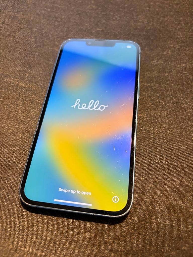 iPhone 13 256GB Blauw - Goed werkend met barst achterkant, Telecommunicatie, Mobiele telefoons | Apple iPhone, 256 GB, Gebruikt