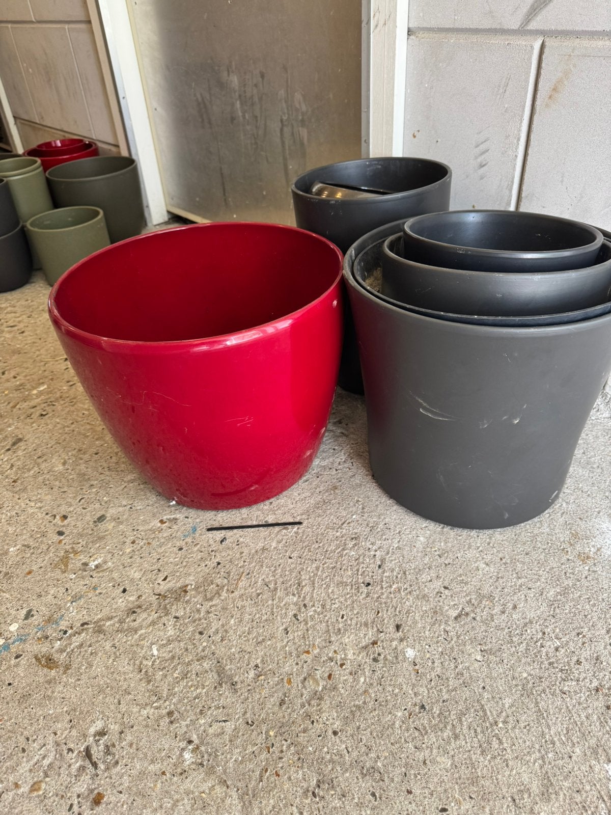 Potten, Tuin en Terras, Bloempotten, Ophalen, Kunststof, Rond, Zo goed als nieuw