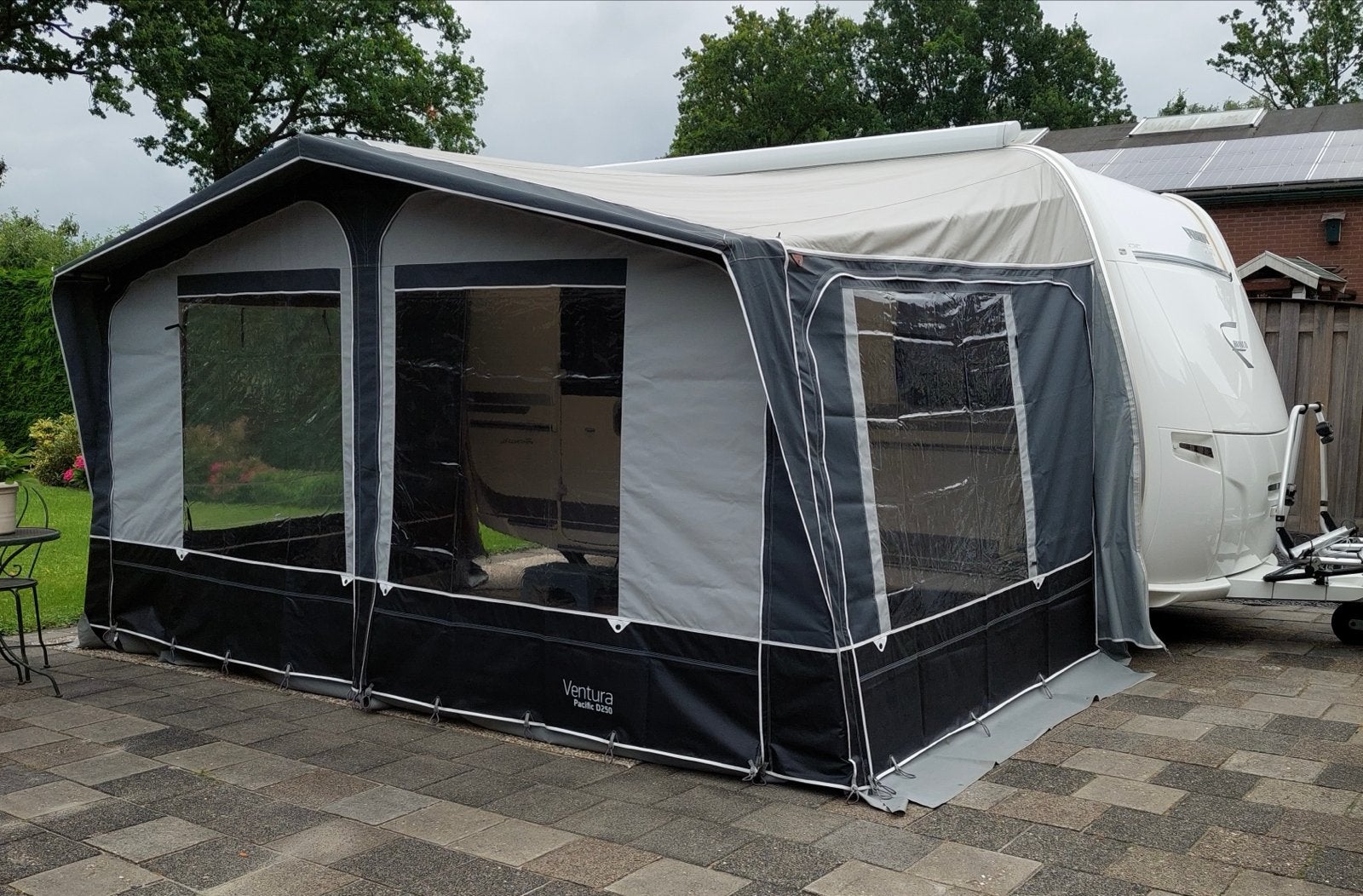 Isabella Ventura Pacific D250 Voortent - Zo goed als nieuw, Ophalen, Zo goed als nieuw, Ten Cate All Season 240g/m2, Isabella