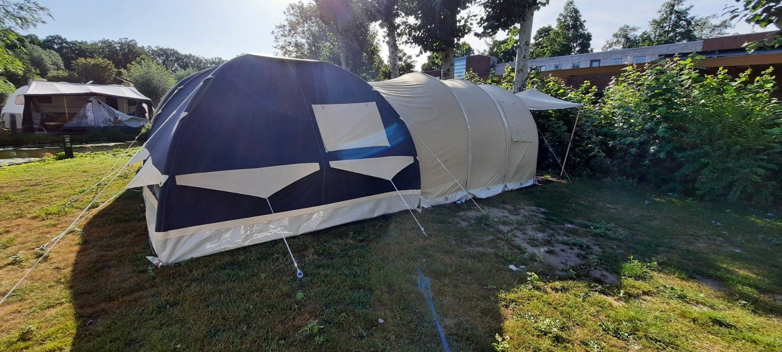 Karsten familietent in perfecte staat!, Caravans en Kamperen, Ophalen, Zo goed als nieuw, Tot en met 6