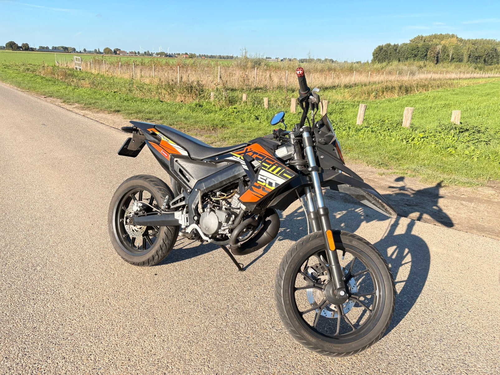 Derbi Senda Xtreme, Fietsen en Brommers, Ophalen, 6 versnellingen, Maximaal 45 km/u, Zo goed als nieuw