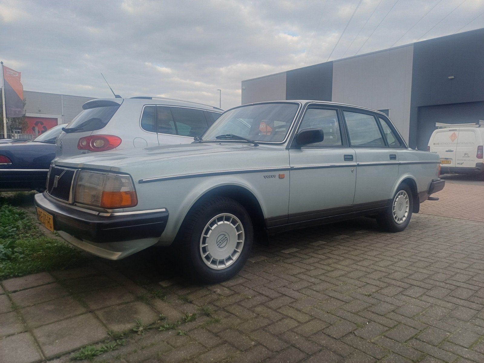Volvo 240 2.4 DL DSL 1986 Grijs, Achterwielaandrijving, Origineel Nederlands, 667 kg, Particulier