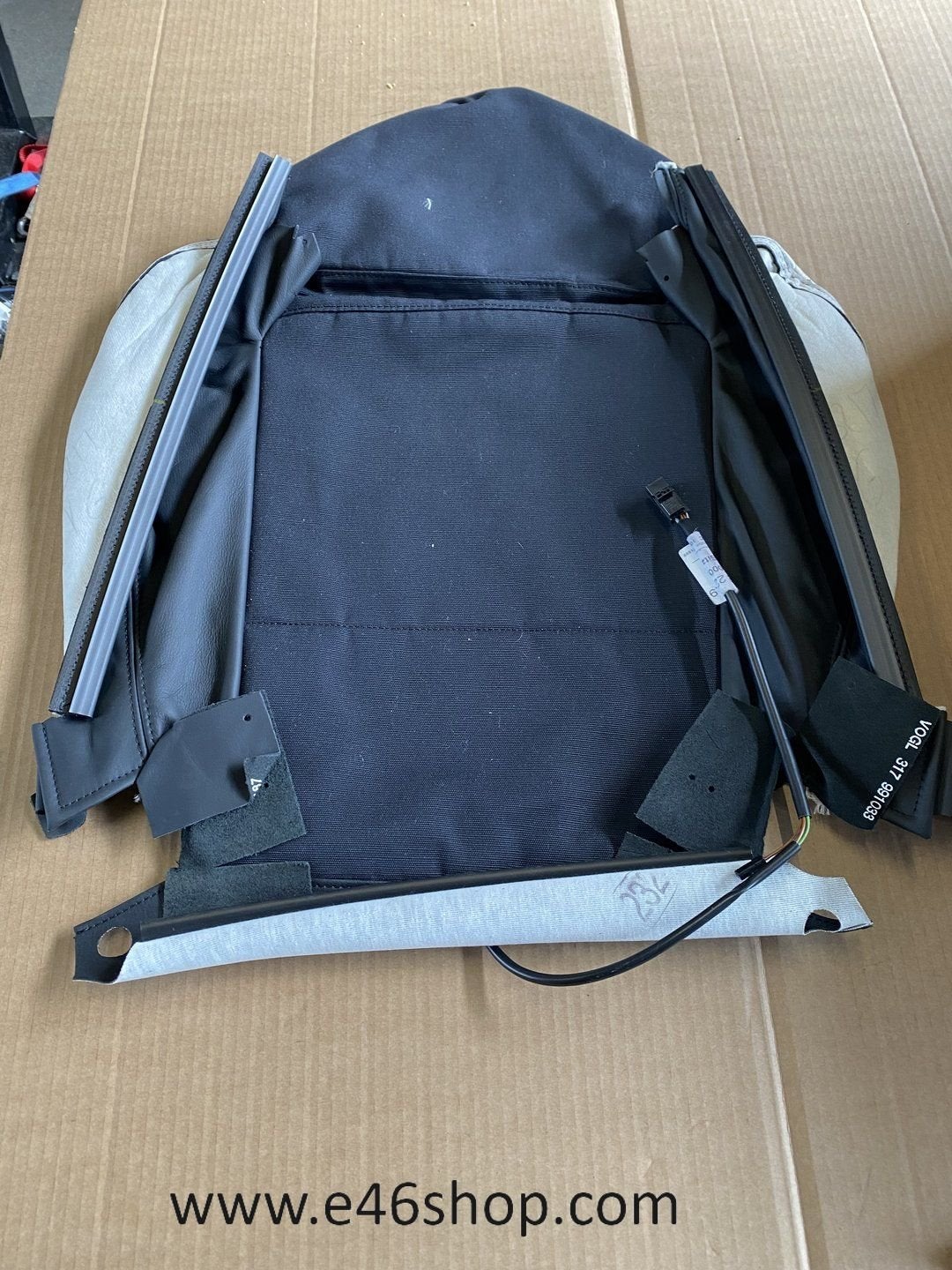 BMW E46 COUPE BEKLEDING VOORSTOEL OE 52108260953 52108234915, Auto-onderdelen, Interieur en Bekleding, -, -, Nieuw, Ophalen of Verzenden