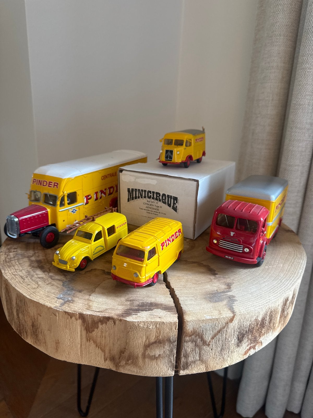 5 stuks Circus Pinder wagens - Miniatuur Collectie, Overige merken, Gebruikt, 1:50 of kleiner, Ophalen of Verzenden