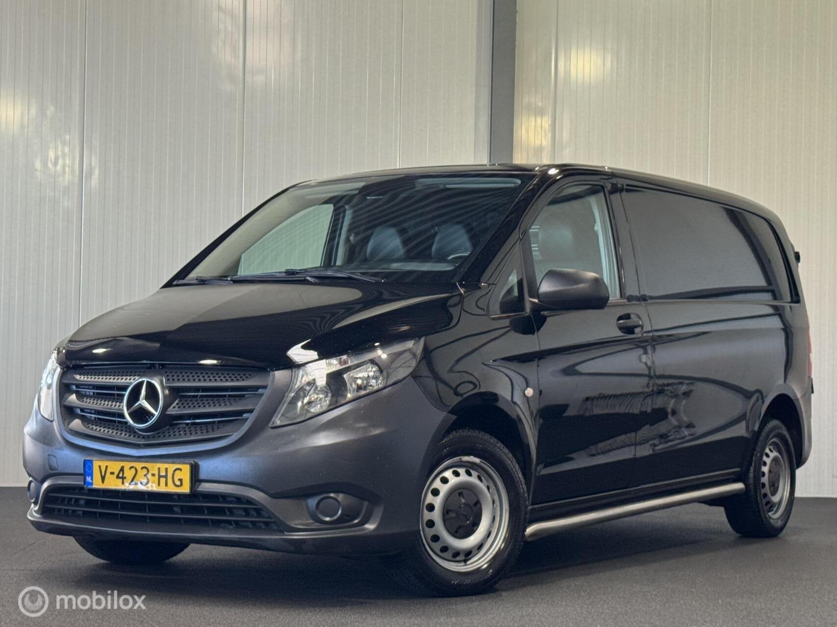 Mercedes Vito Bestel 109 CDI Euro 6 [ NAP 3 zits trekh cruis, 1798 kg, 4 cilinders, Zwart, Verwarmde buitenspiegels