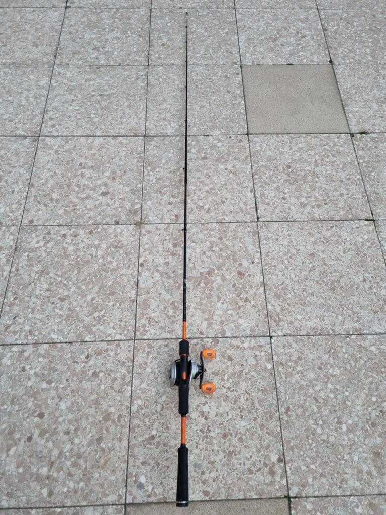 Abu Garcia Max STX Werphengel met Molen - 1.98m, 10-40gr, Ophalen, Zo goed als nieuw, Complete hengel