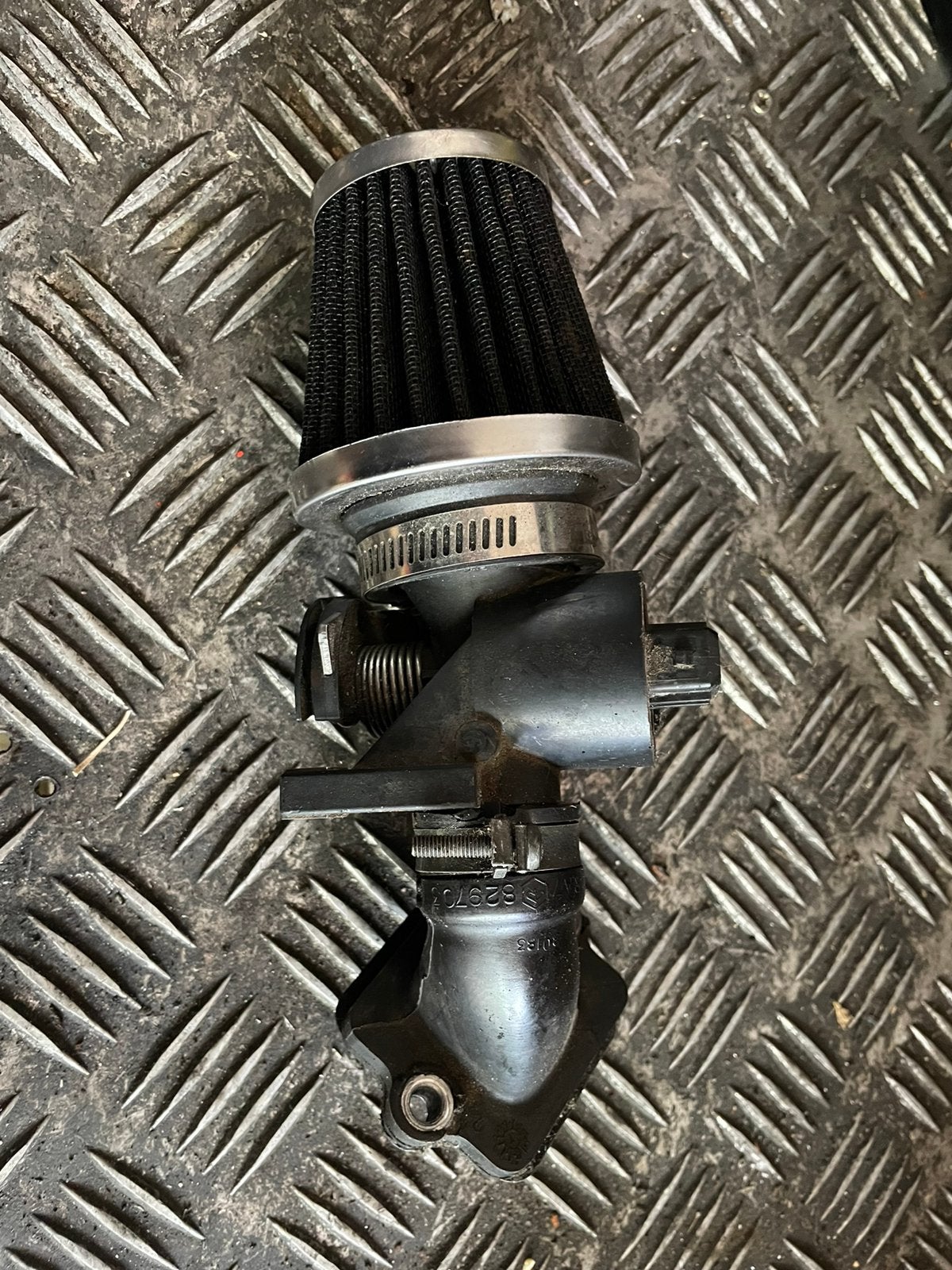 gilera runner 50cc purejet gasklephuis, Ophalen