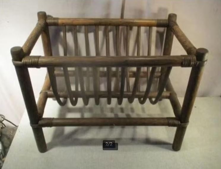 Prima Rotan Krantenbak, Ophalen of Verzenden, Zo goed als nieuw