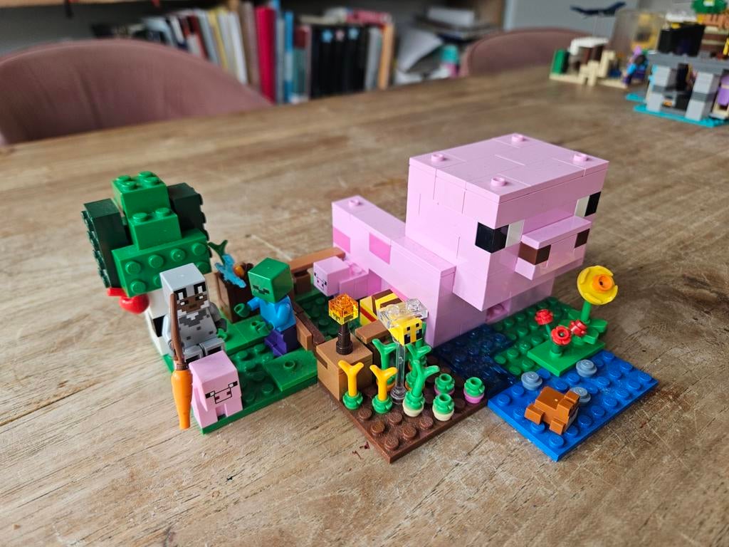 LEGO Minecraft Het Biggenhuis (21170), Ophalen of Verzenden, Zo goed als nieuw