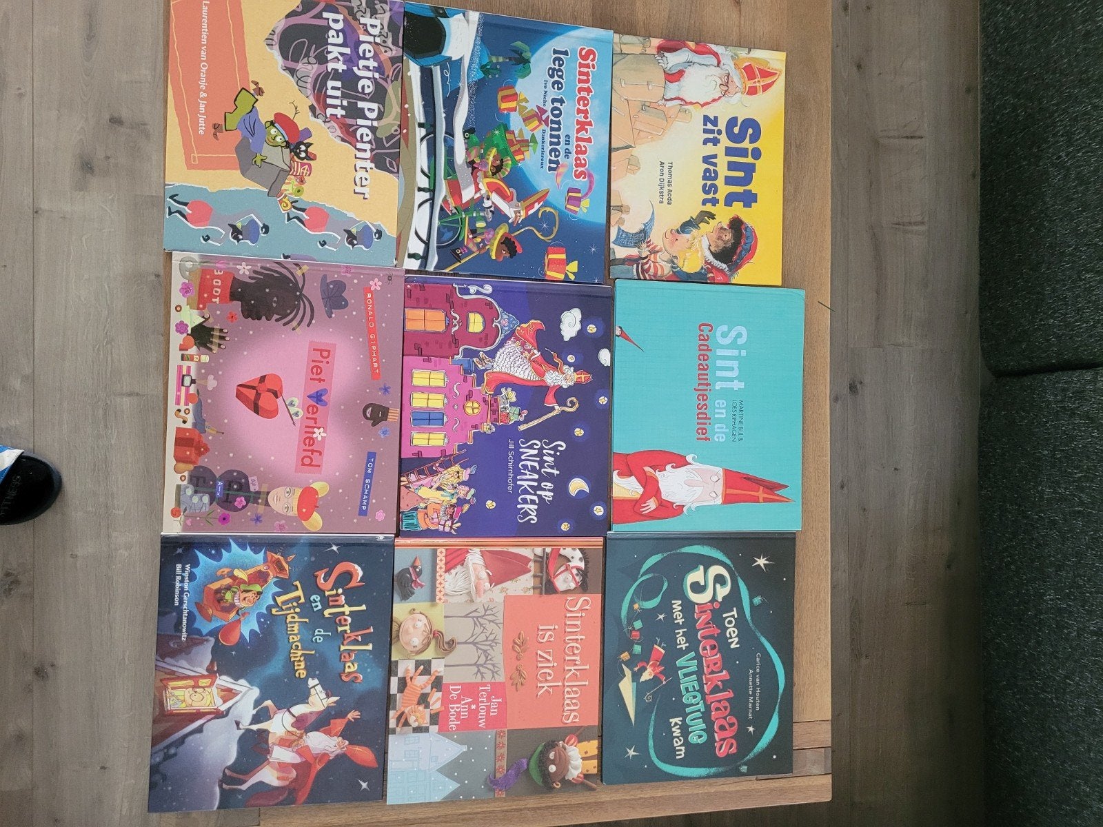 9 sint boekjes, Ophalen of Verzenden, Gelezen, Fictie algemeen
