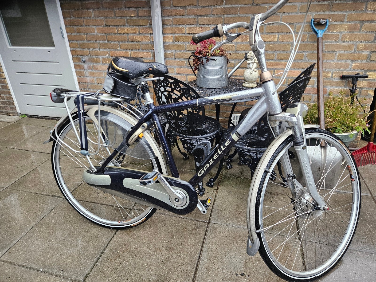 Gazelle fiets met 8 versnelingen, Ophalen