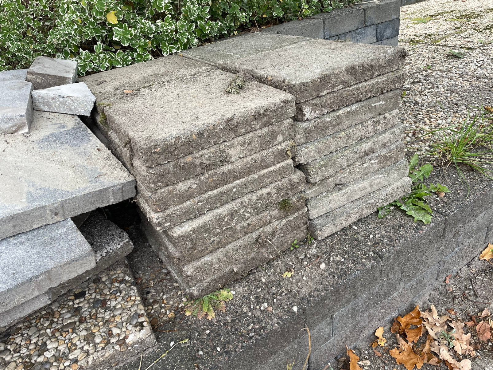 Stoeptegels 30/30 cm 32 stuks. Gratis, Tuin en Terras, Ophalen, Zo goed als nieuw, Beton, Terrastegels