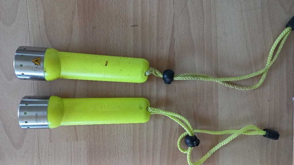 Duiklampen, Watersport en Boten, Duiken, Ophalen of Verzenden, Gebruikt